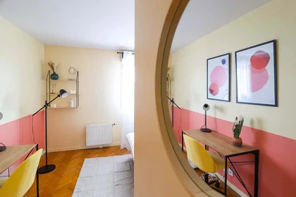 Stanza privata in 177 Av. du Président Wilson, 93210 Saint-Denis, France, immagine 6 di 11