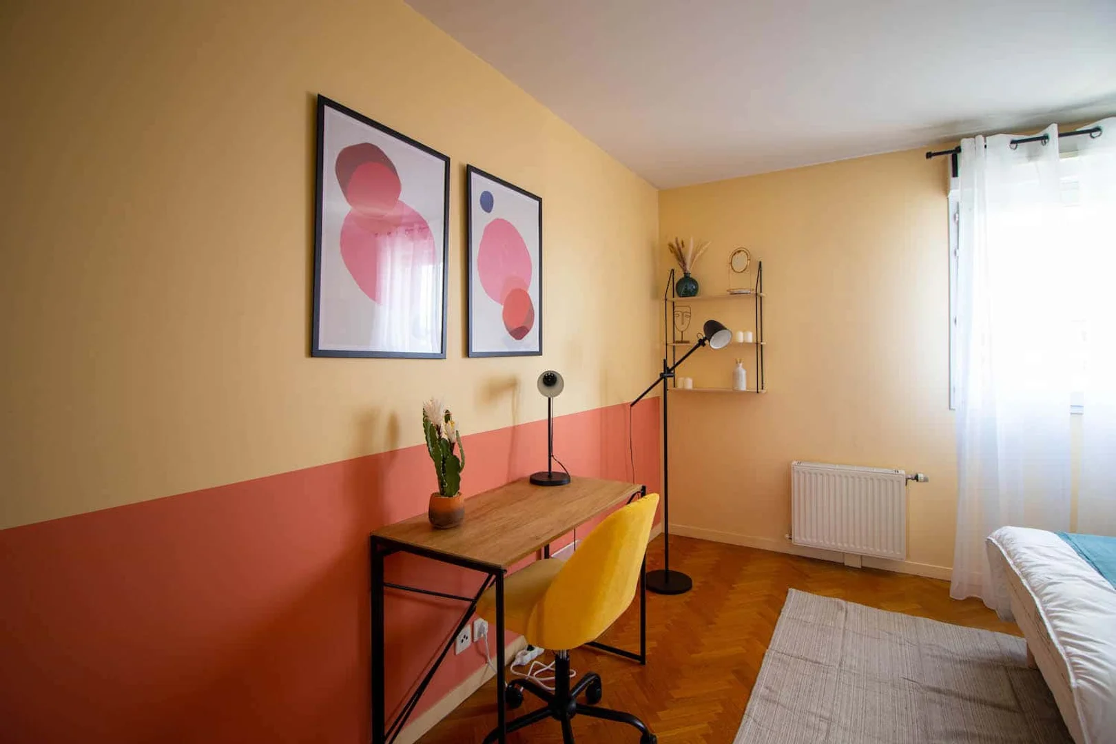Stanza in affitto in appartamento per studenti a , completamente arredata