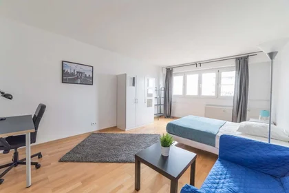 Özel oda konumu 5 Rue de Londres, 67000 Strasbourg, France, 1 14 görüntüsü
