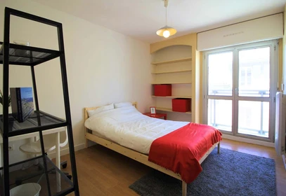 Chambre à louer dans un appartement en colocation à Marseille