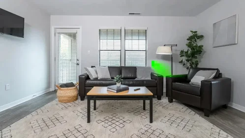 Habitación privada en North Lincoln Avenue, imagen 20 de 49