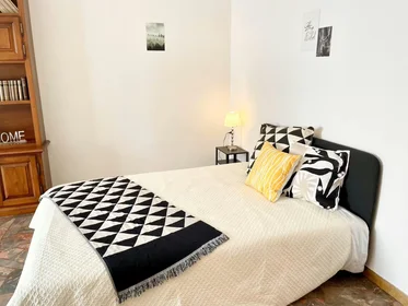 Stanza privata in Via Caduti di Cefalonia, Rifredi, immagine 1 di 10