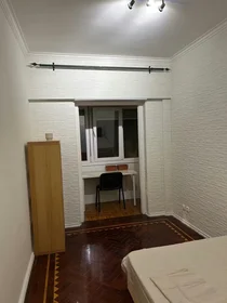 Privatzimmer in der Avenida Afonso III, Lisbon, bild 1 von 10