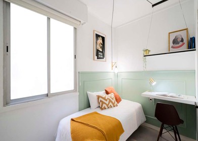 Zimmer mit Doppelbett zu vermieten madrid