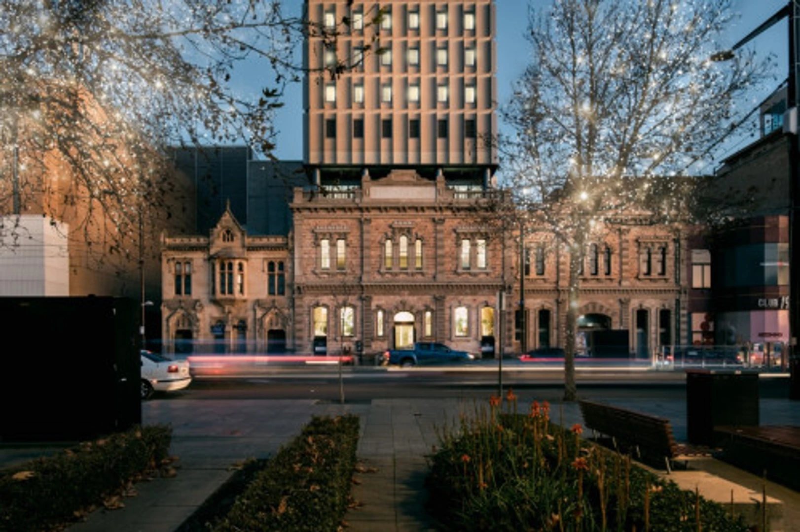 'da öğrenciler için yeterli aydınlatmaya sahip uygun fiyatlı oda