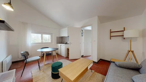 Entire apartment at 1 Rue de la Clinique, 13004 Marseille, France, image 1 of 10