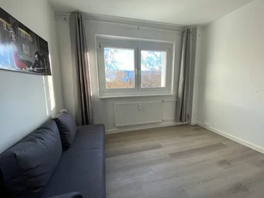 Logement entier à Kröpeliner Straße, Neu-Hohenschönhausen, image 3 de 10