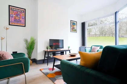 Evin tamamı konumu 142 Russell St, Manchester M16 7JL, UK, 6 6 görüntüsü