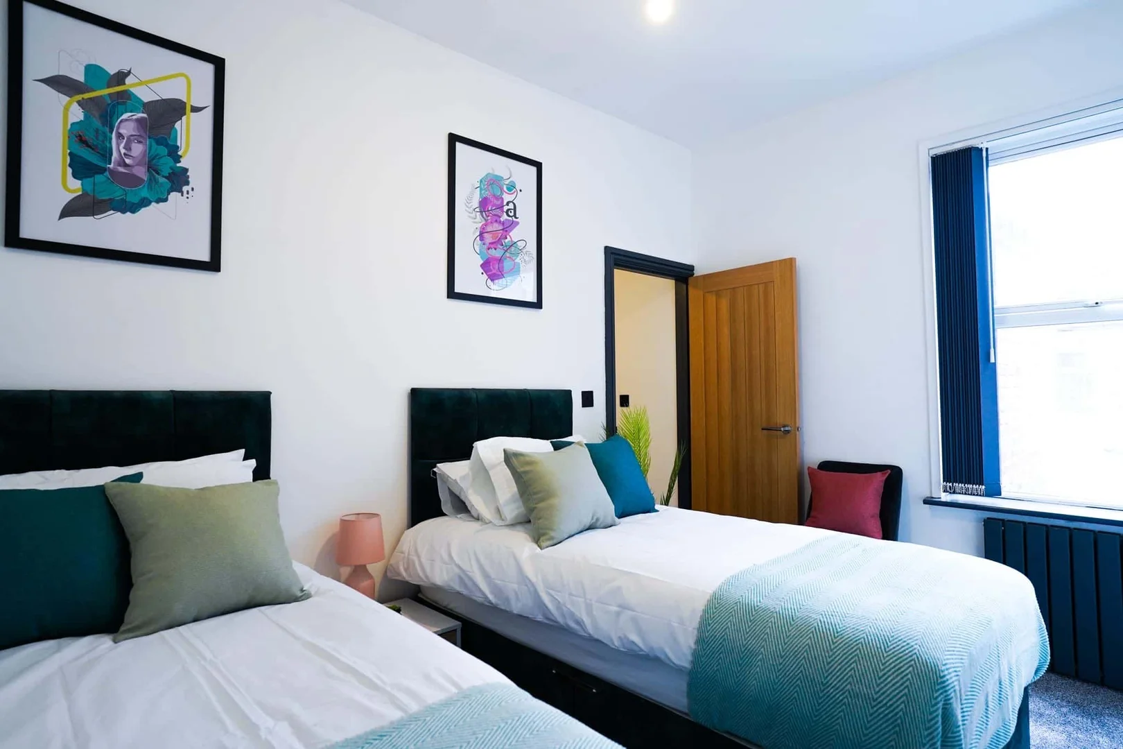142 Russell St, Manchester M16 7JL, UK