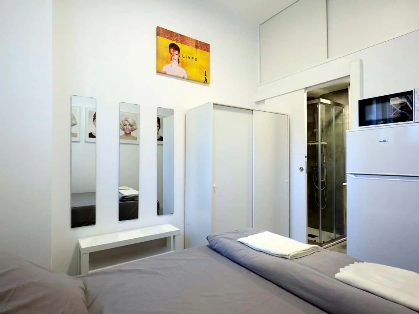Habitación asequible para estudiantes con buena iluminación en 