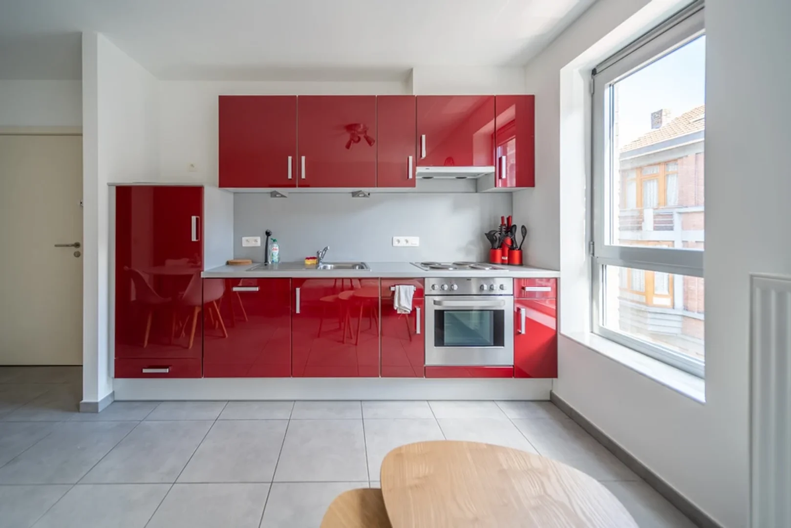 Chambre confortable pour étudiants disponible dans 