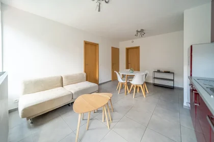 Privatzimmer in der Rue Reynier 38, bild 1 von 7