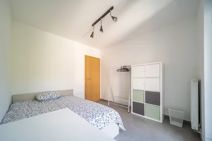 Privatzimmer in der Rue Reynier 38, bild 5 von 7