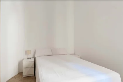 Habitación privada en Avinguda Diagonal, 578, 08021 Barcelona, Spagna, imagen 1 de 20
