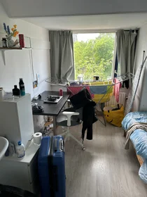 Private room at St. Annastraat, image 1 of 3
