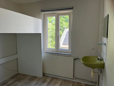 Privatzimmer in der Sint Amandusstraat, bild 1 von 2