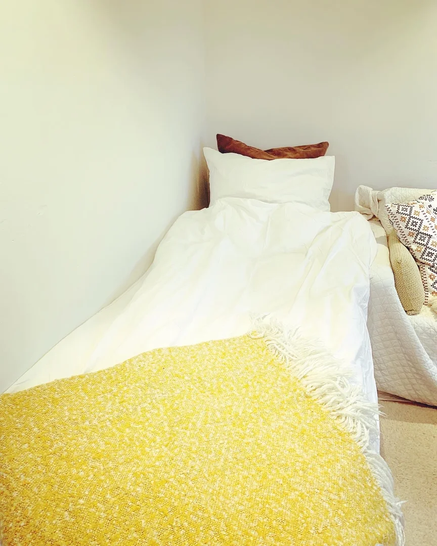 Student-friendly room in  with modern amenities