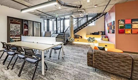 Stanza privata in 15th Avenue Northeast, immagine 33 di 48