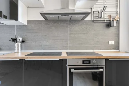 Habitación privada en Via Annibale Caretta 1, Milan. Italy, imagen 22 de 23
