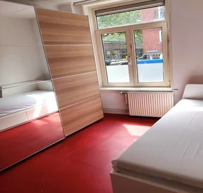 Private room at Mijnsherenlaan, image 1 of 8