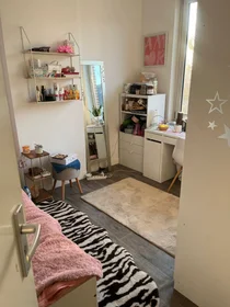Privatzimmer in der Ambyerstraat Zuid, bild 1 von 9