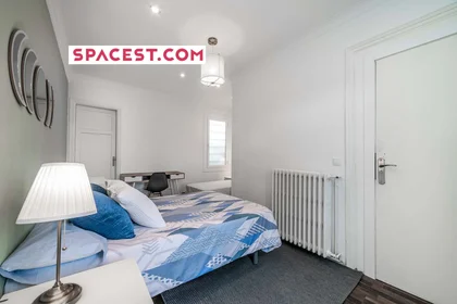 Habitación privada en Avinguda Diagonal, 578, 08021 Barcelona, Spagna, imagen 1 de 20