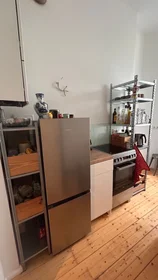 Gesamte Unterkunft in der Hausburgstraße, 24, bild 3 von 6