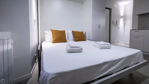 Quarto privado em Via del Sale, imagem 16 de 43