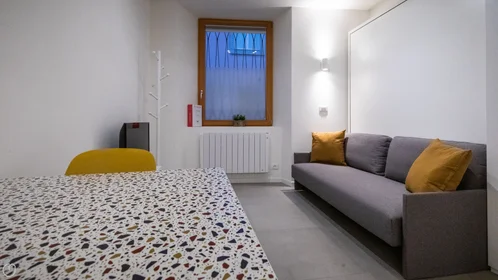 Quarto privado em Via del Sale, imagem 17 de 43