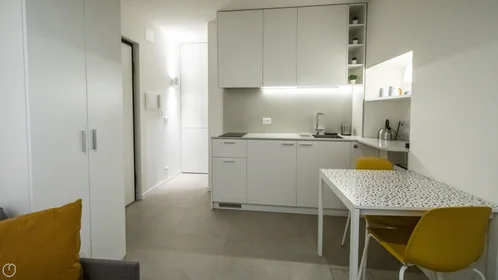 Quarto privado em Via del Sale, imagem 19 de 43