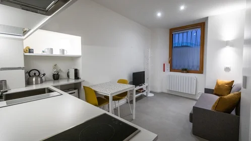 Quarto privado em Via del Sale, imagem 23 de 43