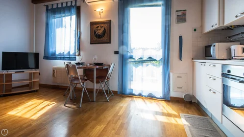 Stanza privata in Via Galileo Galilei, 41, immagine 19 di 32