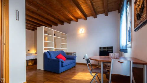 Stanza privata in Via Galileo Galilei, 41, immagine 7 di 32