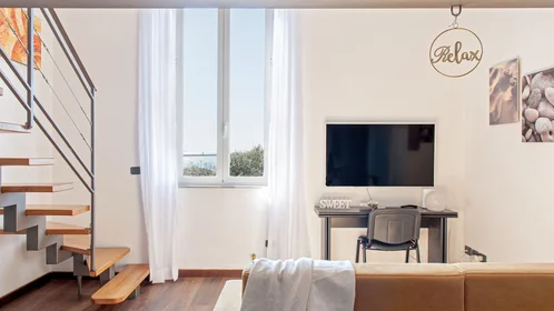 Privatzimmer in der Viale Italia, bild 2 von 28