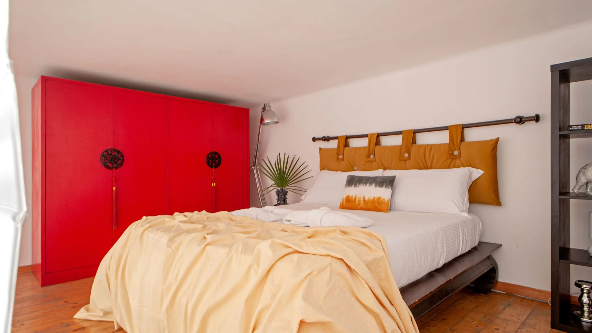 Funktionelles Studentenzimmer perfekt zum Studieren in 