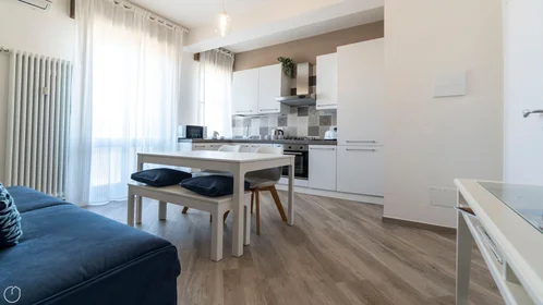 Quarto privado em Via Francesco Baracca, 7, imagem 1 de 10