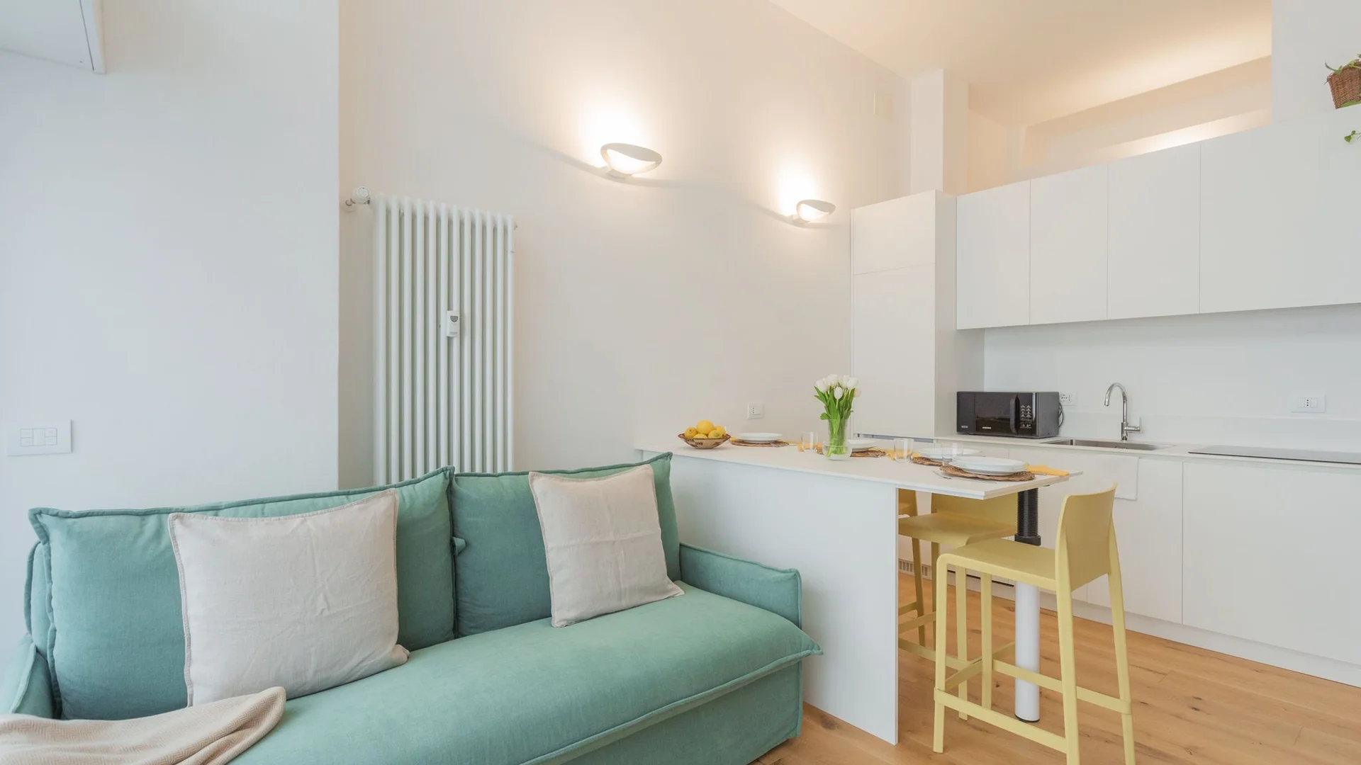 Student-friendly room in with modern amenities