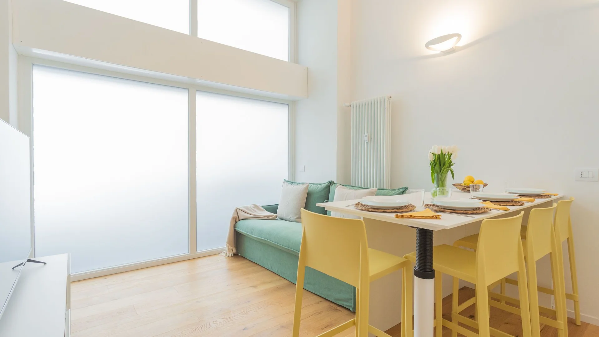 Economical student room with convenient location in