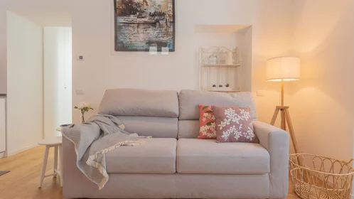 Habitación privada en Via Indipendenza, imagen 24 de 36