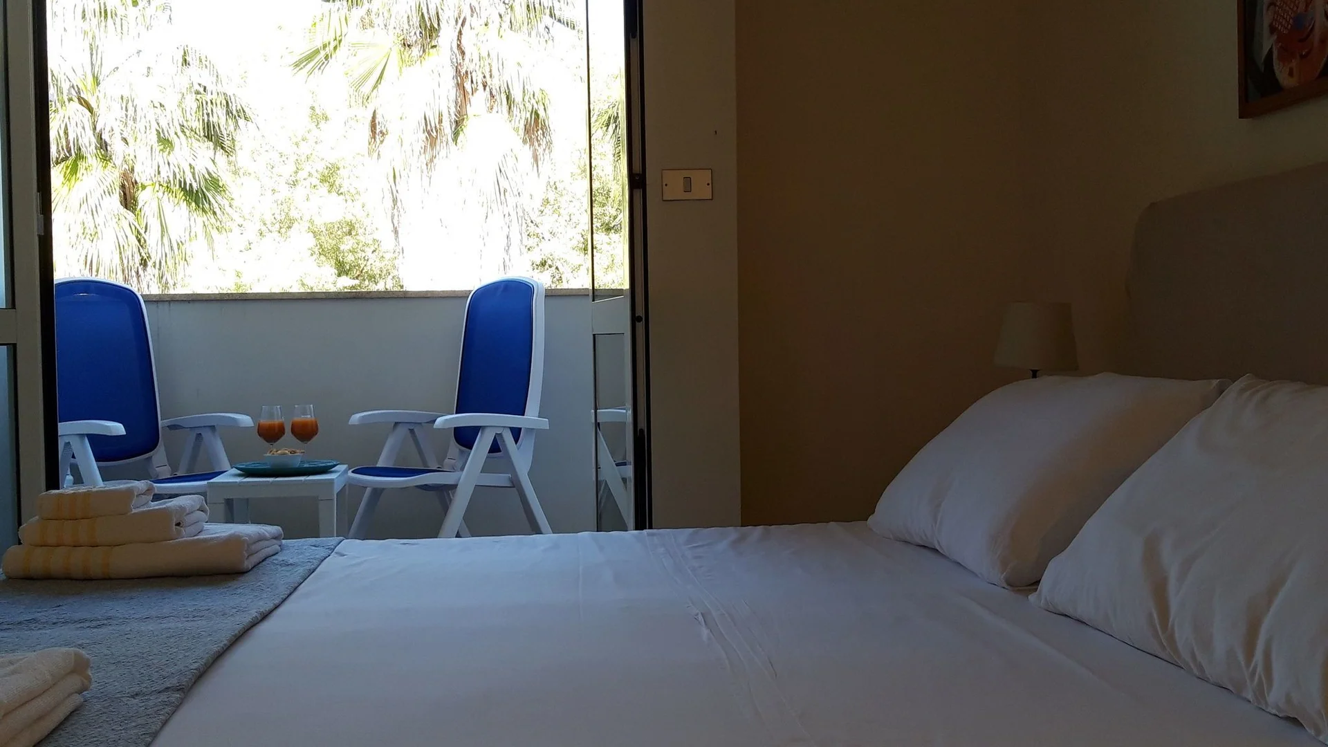  bölgesinde uygun konuma sahip ekonomik öğrenci odası