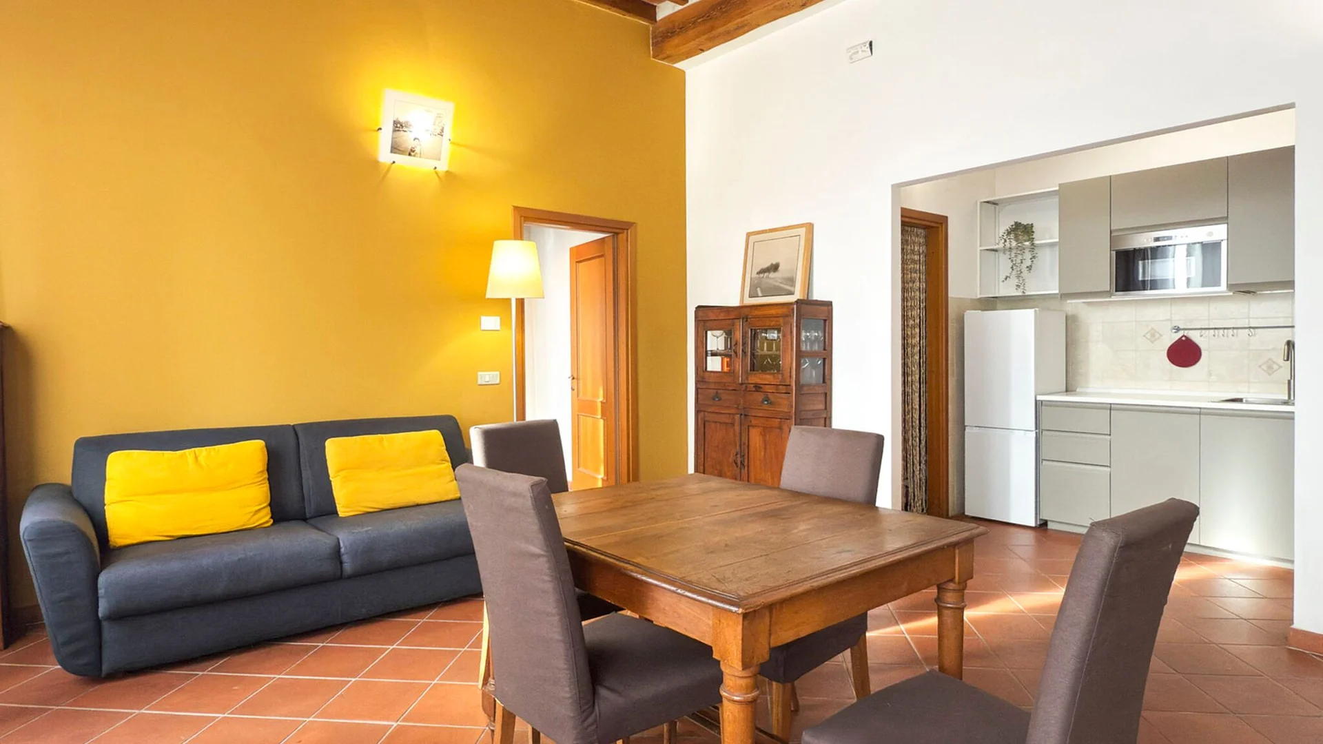 Habitación asequible para estudiantes con buena iluminación en 