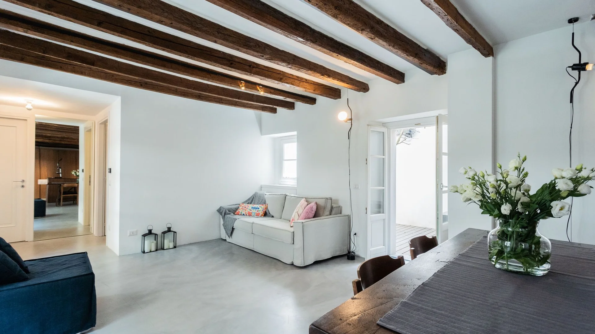 Comfortable and spacious student room in 