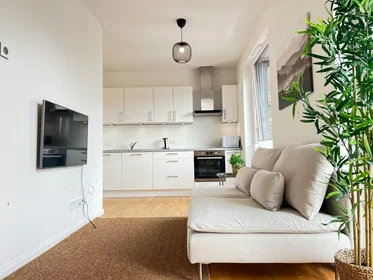Logement entier à Kuehnbachring, 63a, image 1 de 10