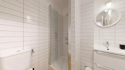 Quarto privado em 25 avenue de l'Étoile, 93160, Noisy-le-Grand, FR, imagem 1 de 10