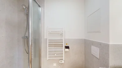 Chambre privée à 94 Rue de la Liberté, 92150, Suresnes, FR, image 6 de 17