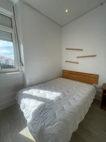 Quarto privado em Rua Guerra Junqueiro, imagem 1 de 10