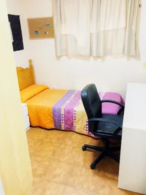 Stanza privata in calle Roncesvalles Villanueva de la Cañada, immagine 1 di 32