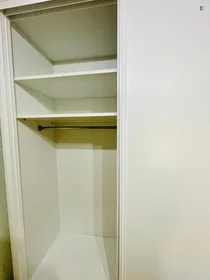 Quarto privado em calle Roncesvalles Villanueva de la Cañada, imagem 4 de 32