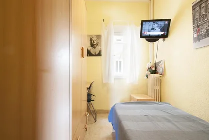 Habitación privada en Paseo de la Virgen del Puerto, imagen 2 de 15