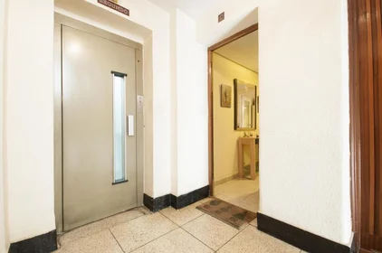 Habitación privada en Paseo de la Virgen del Puerto, imagen 11 de 15